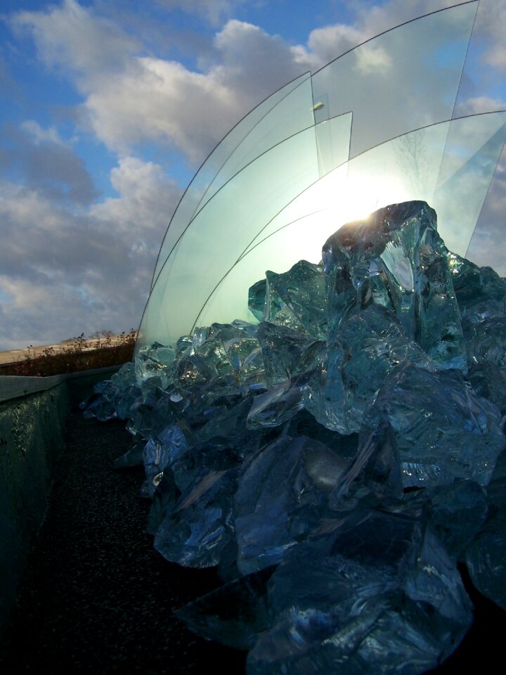Glass sculpture glass sculpture
