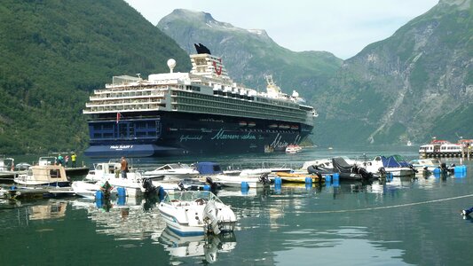 Ship norway geirangerfjord