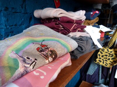Children clothing sweater