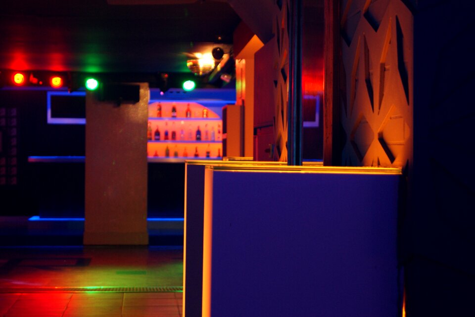 Night studio81 local