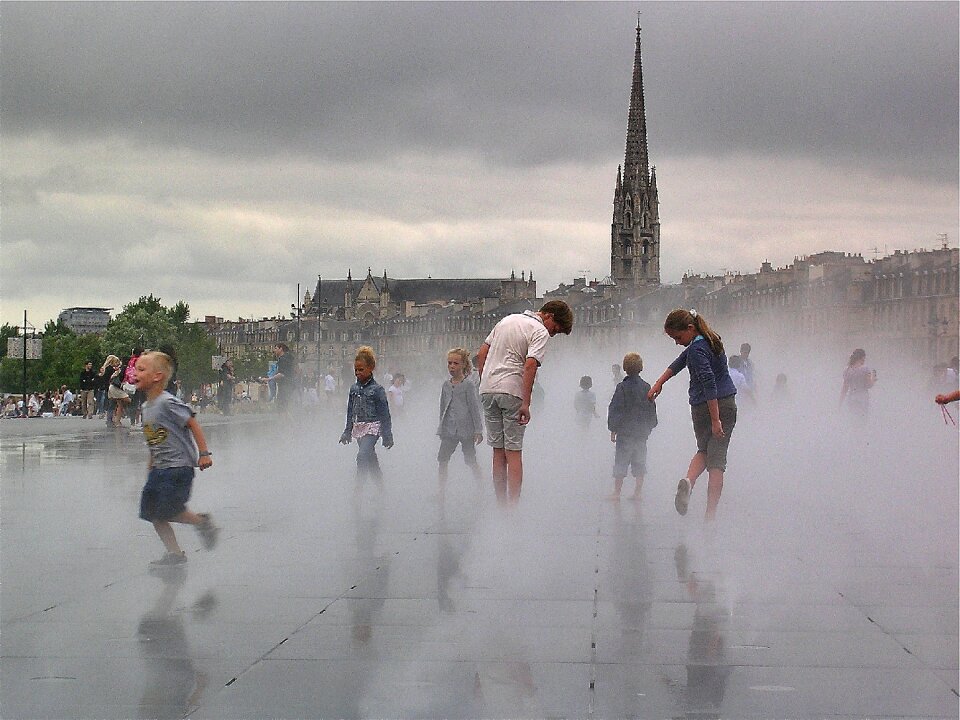 Children play splash photo