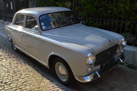 Automobile touring vintage