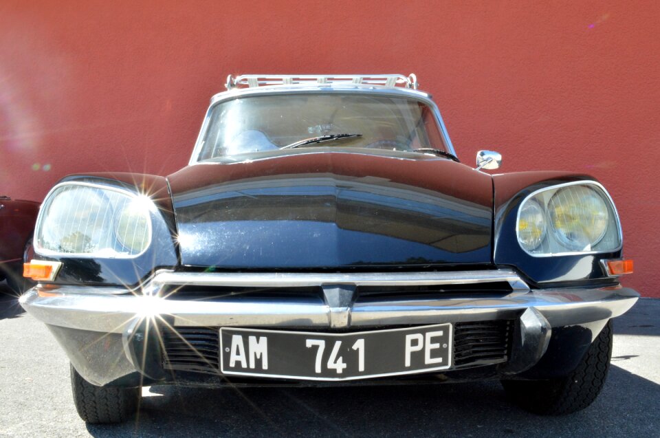 Automobile touring vintage