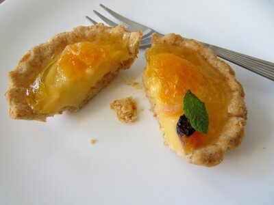 Fruit tangerine tart custard