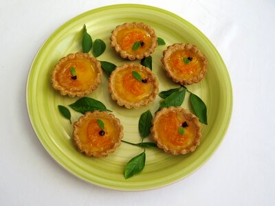 Sweetened dough fruit syrup