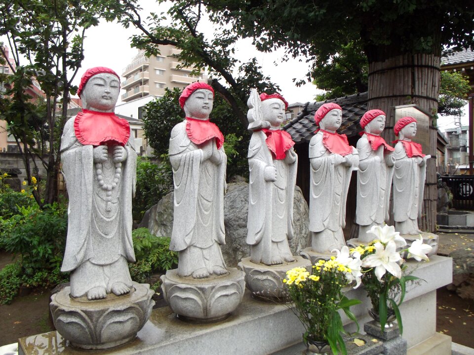 Statue buddha temple photo