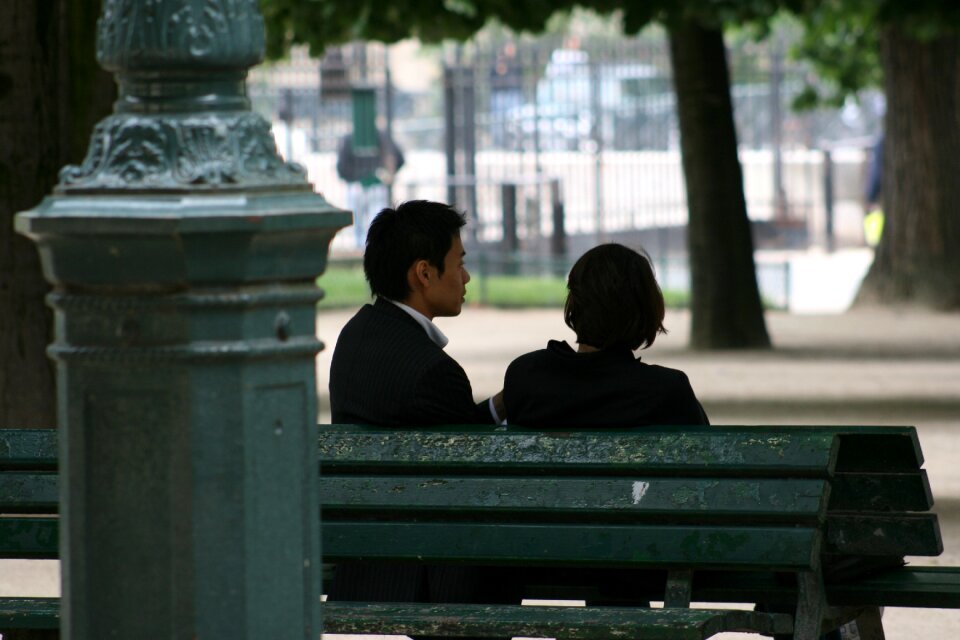 Couple bench paris