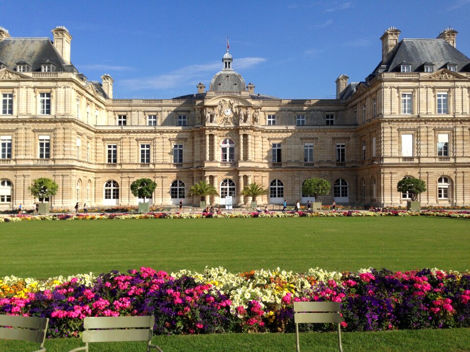 Gardens luxembourg paris