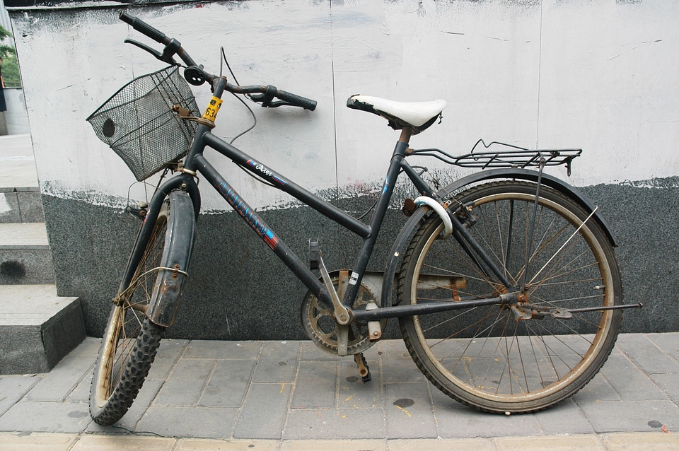 Biking cycling stand