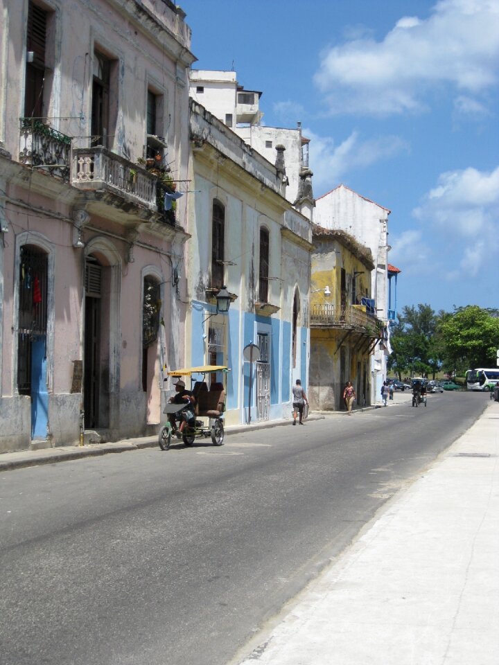 Cuba road house