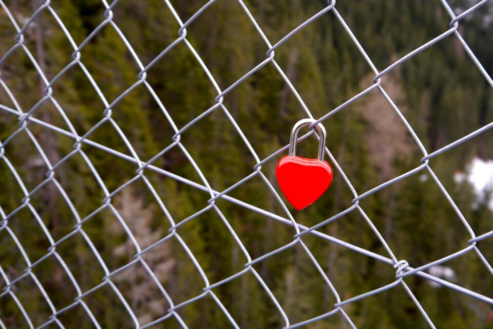 Love locks love castle red