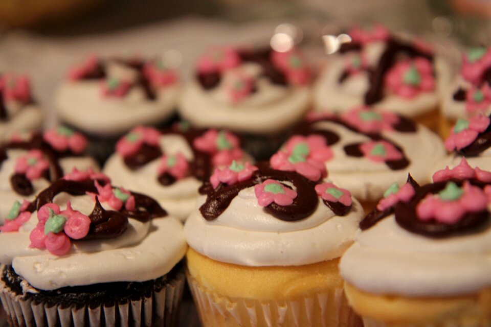 Frosting icing baked