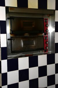 Black and white tiles pizzeria