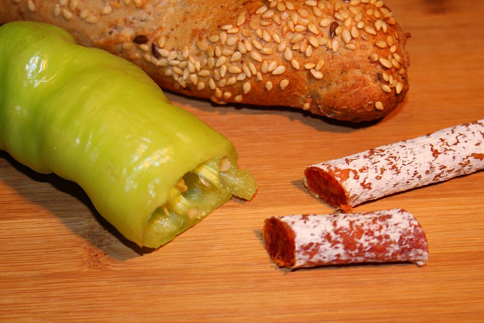 Paprika kornweckerl snack sausage