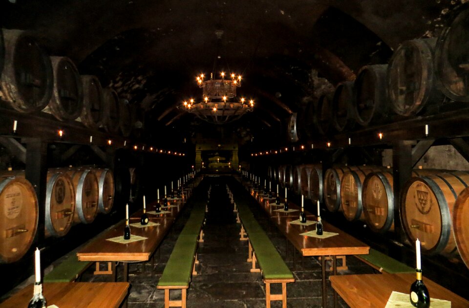 Wine storage barrel keller