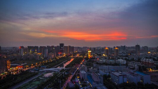 City at dusk dong feng qu