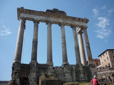 Roman forum columns rome