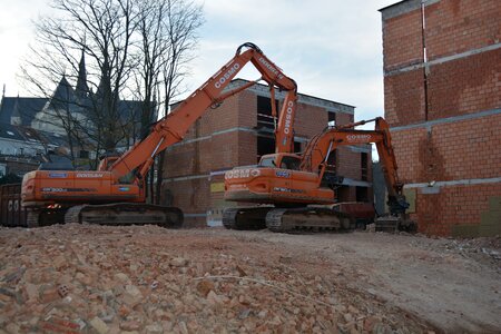 Wall gravel orange