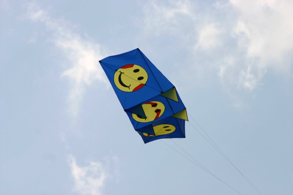 Float kites kite flying