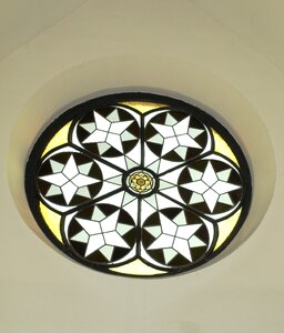 Round glass glass window