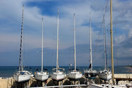 Dry dock masts boat