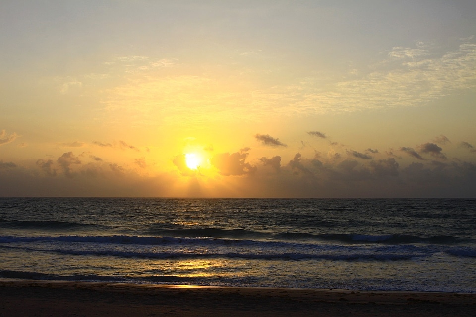 Sand wave clouds