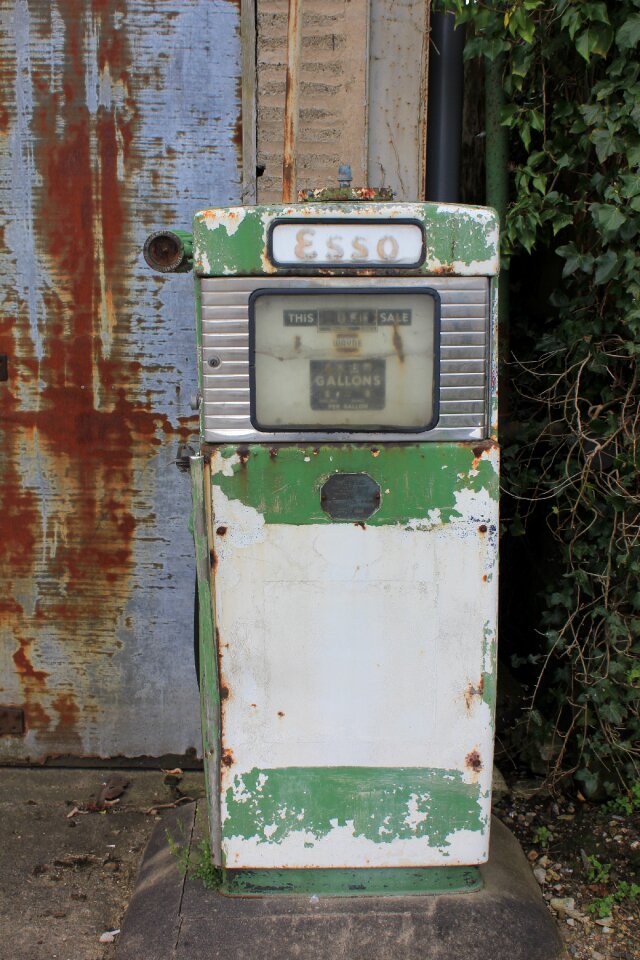 Benzine gasoline petrol station