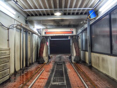 Car maintenance auto laundry