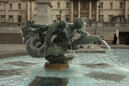 Trafalgar square london dolphins