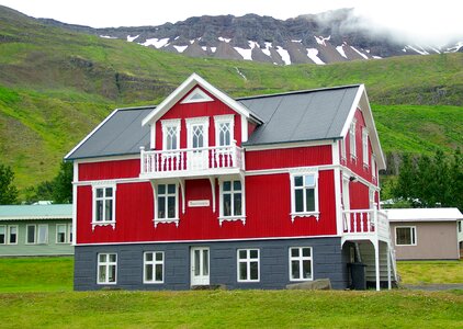 Seyðisfjörður fjord house painted photo