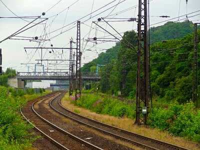 Catenary industripark train photo