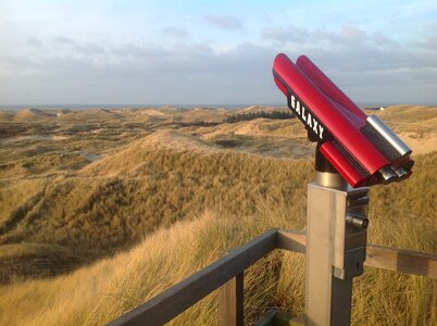 Sea viewpoint coins telescope