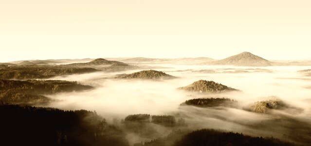 Travel mist mountain