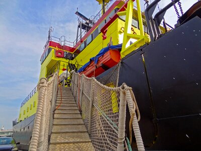 Port access frachtschiff