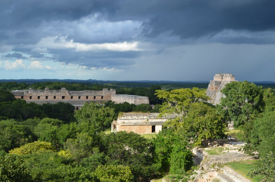 Architecture uxmal aztec photo