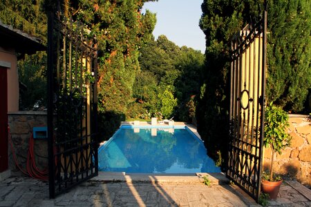 Door pool garden