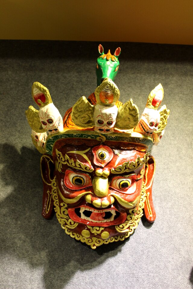 Totem art crafts