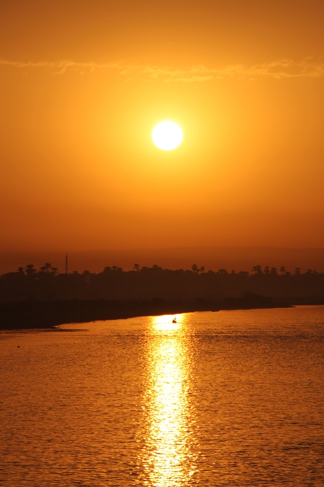 Sun beautiful river