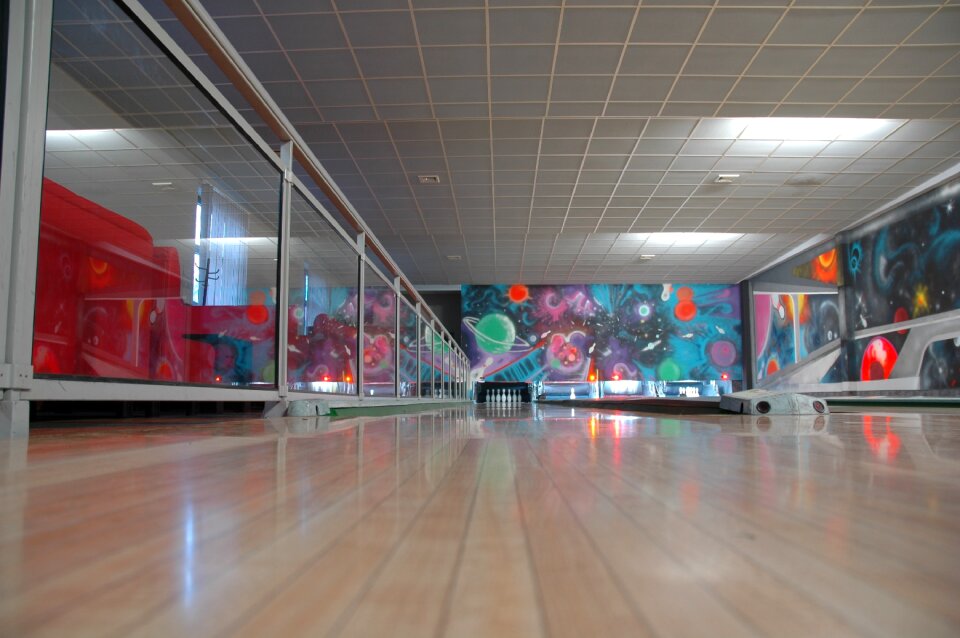 Bowling game Free photos