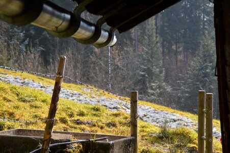Wet water hut
