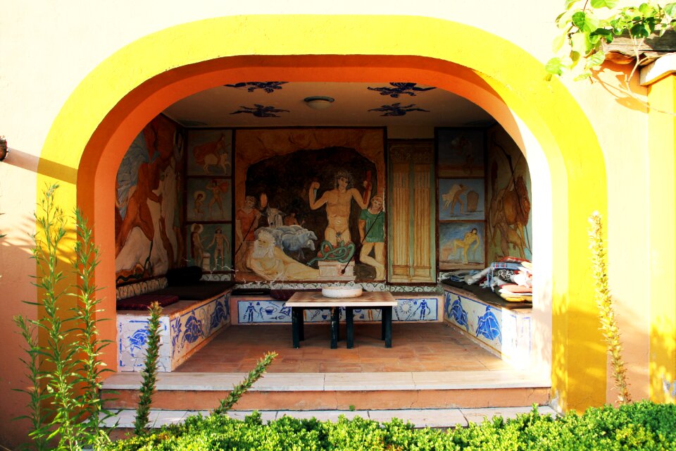 Fresh exterior table