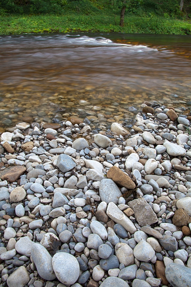 Motion nature pebble