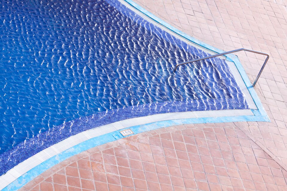 Steel chrome plated tiles