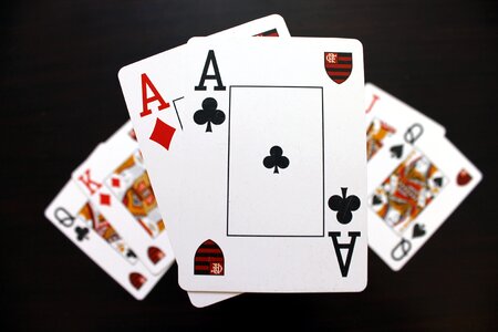 Game card game suits