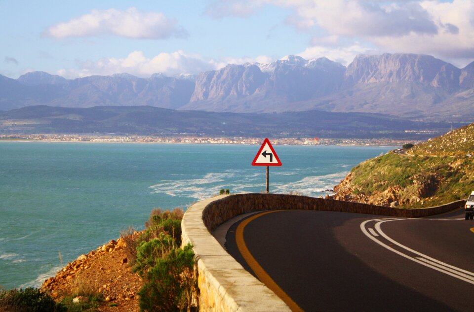 Sea ocean mountains