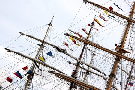 Mast the sky is gray flags