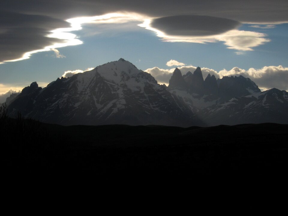 Ufo cloud torres del paine