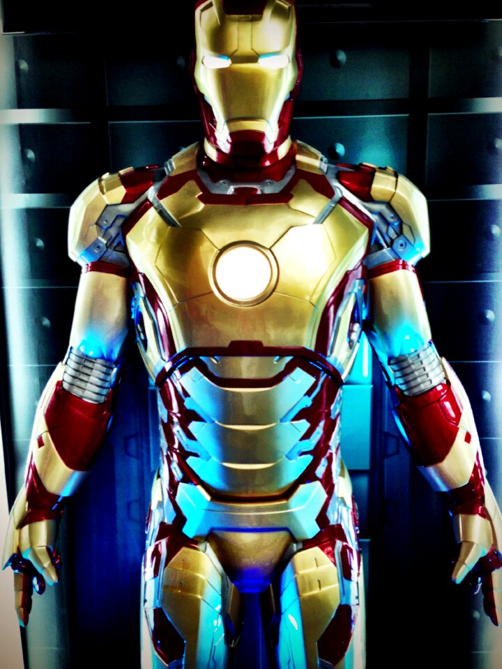 Iron man the film robot