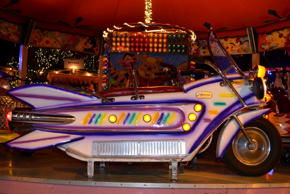 Moto funfair horse mill
