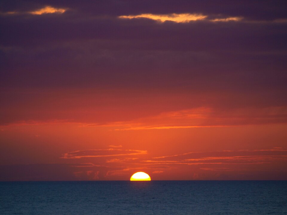 Sea afterglow nature